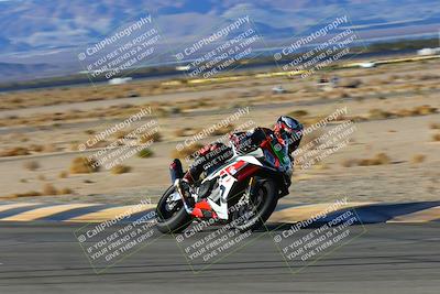 media/Jan-08-2022-SoCal Trackdays (Sat) [[1ec2777125]]/Turn 11 (215pm)/